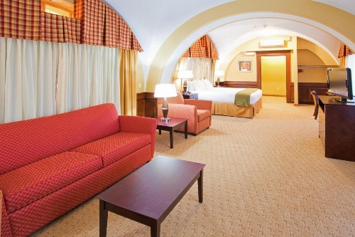 Holiday Inn Express Baltimore-Downtown image 4