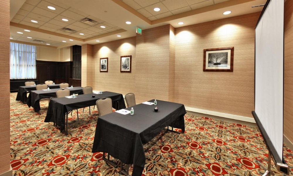 Holiday Inn Express Baltimore-Downtown Image 47